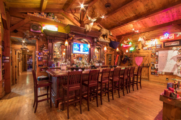 One Of The Best Pheasant Hunting Lodges In South Dakota